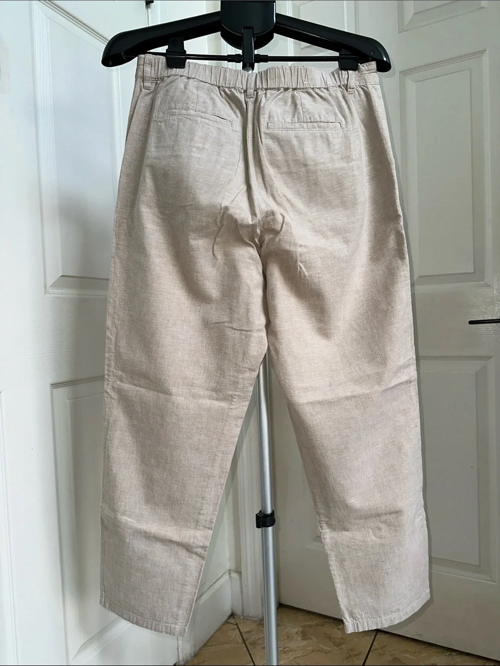 Uniqlo Women’s Beige Linen-Cotton Blend Lightweight Straight Leg Pants Size M